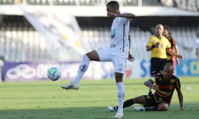 Leão conseguiu empatar jogo, mas voltou a cometer erros de posicionamento e aumenta crise